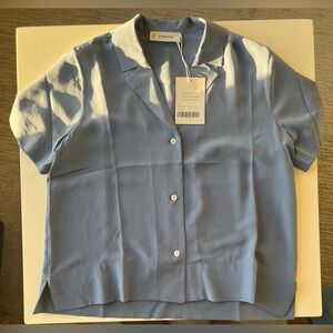 Everlane Washable Silk Short-Sleeve Notch Shirt — French Blue (Size 4)